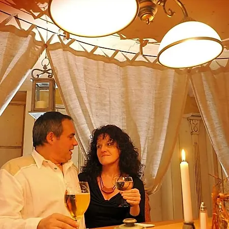 Goldener Stern מלון 4*