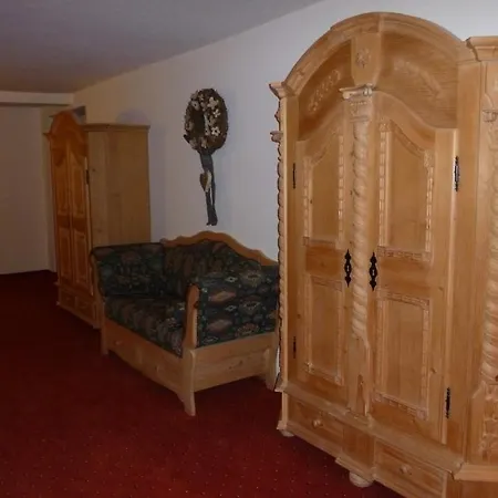 מלון Goldener Stern 4*