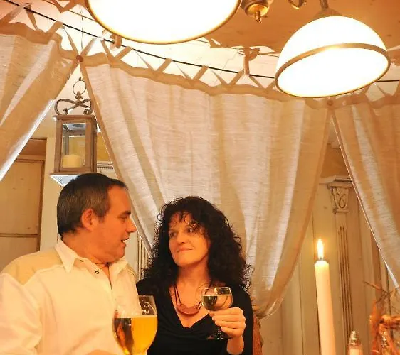 Goldener Stern فندق