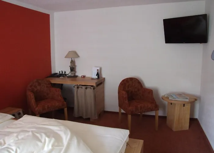 Goldener Stern فندق 4*